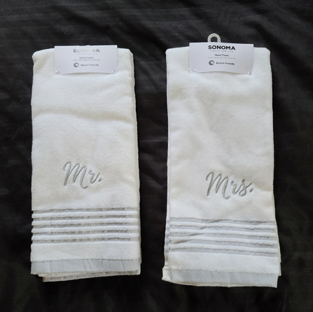 Sonoma Mr & Mrs towels